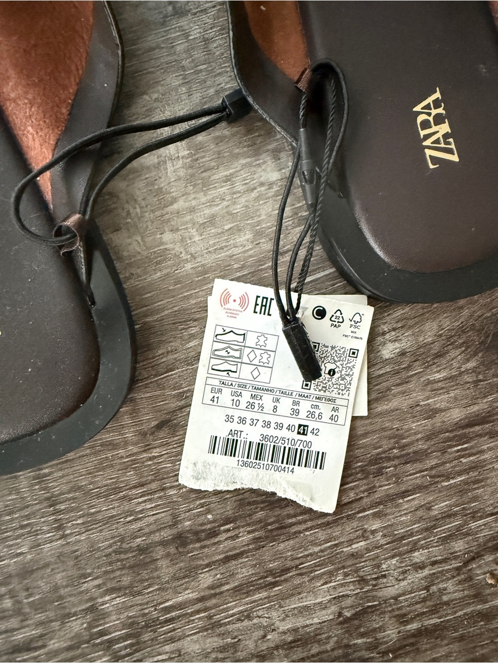Zara brown leather flip flops - Picture 6 of 6